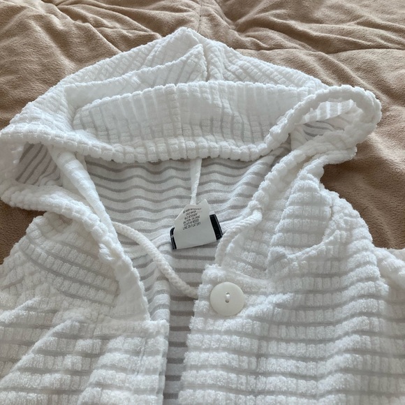 Cozy White Hooded Button-Up Beach Coverup - Picture 2 of 4